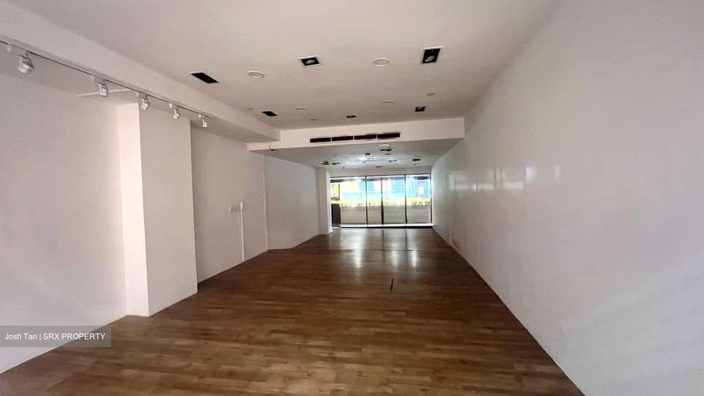 Thomson Plaza (D20), Shop House #528210561